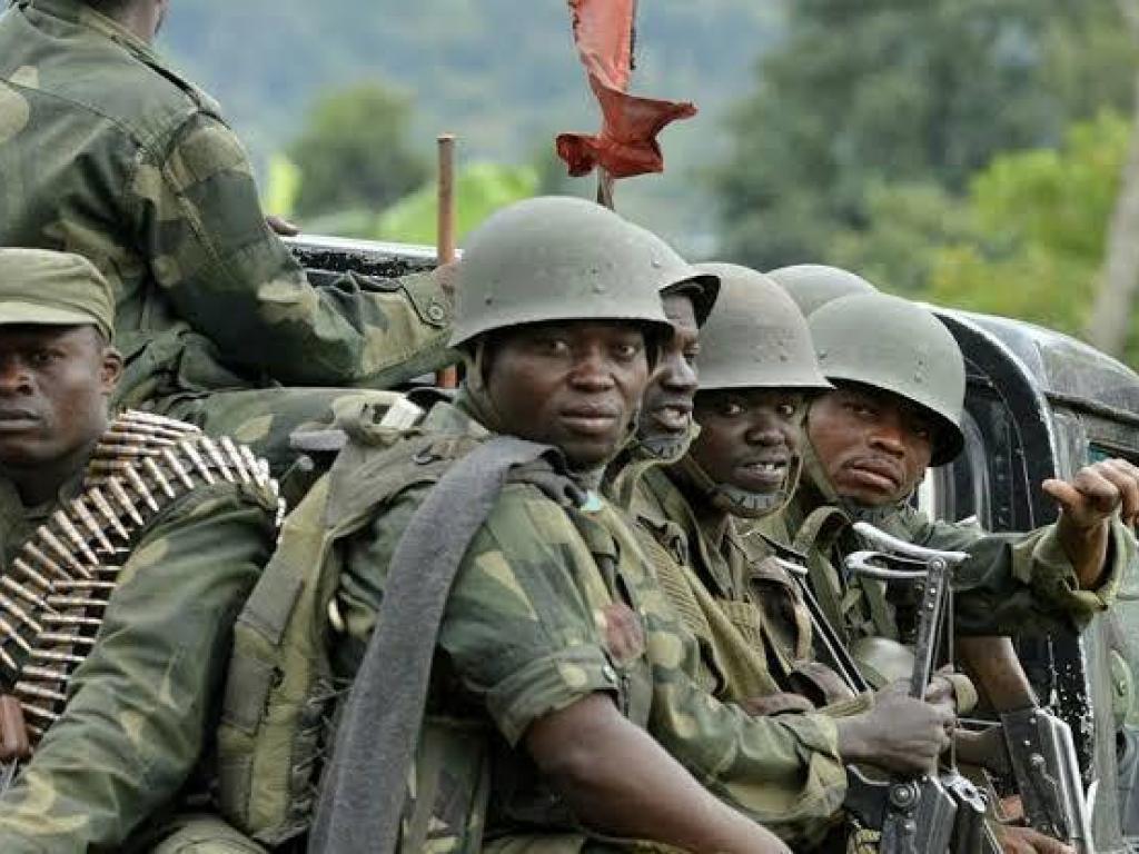 Quelques elements des FARDC en patrouille dans le Nord Kivu.
