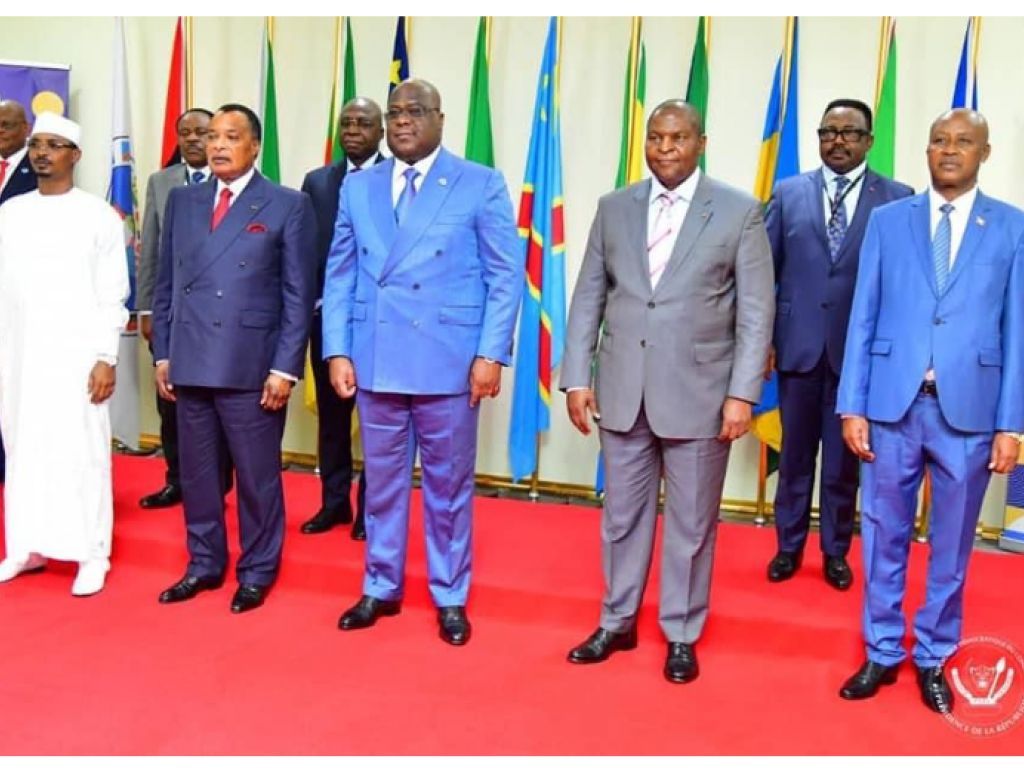 Le Président Félix-Antoine Tshisekedi prend le flambeau de la présidence de la CEEAC pour un an, le 19/01/2022, à Brazzaville. Présidence RDC