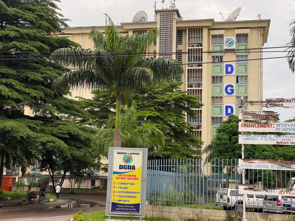 Une vue du siege de la Direction Generale des douanes a Kinshasa