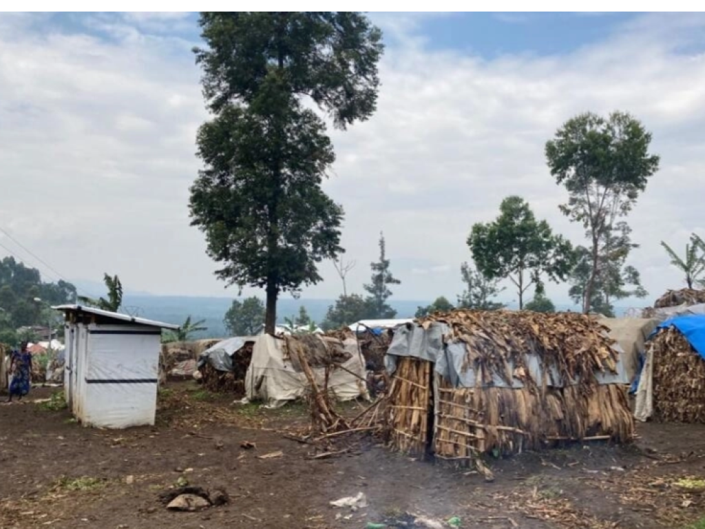 Un camp de déplacés dans le Rutshuru, en raison des combats contre le M23, au Nord-Kivu, RDC, octobre 2022 (image d'illustration). © RFI/Paulina Zidi
