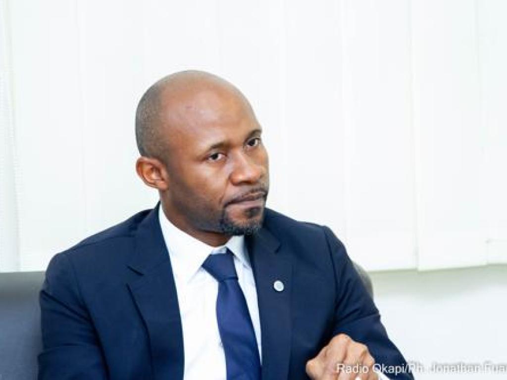 Patrick Muyaya, ministre de la communication et médias lors de son passage à la Radio Okapi. Kinshasa, le 28 décembre 2021. Radio Okapi/Ph. Jonathan Fuanani