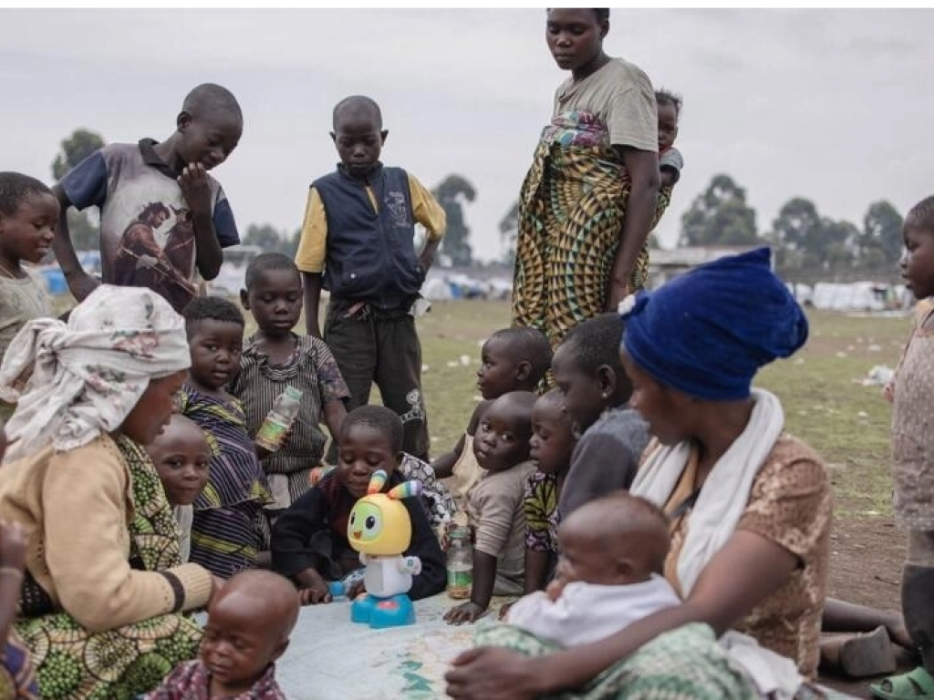 Des familles, qui ont fui les combats entre l'armée congolaise et le M23, réfugiées à Kanyarushinya, au nord de Goma, le 24 décembre 2022. (photo d'illustration) AFP - GUERCHOM NDEBO