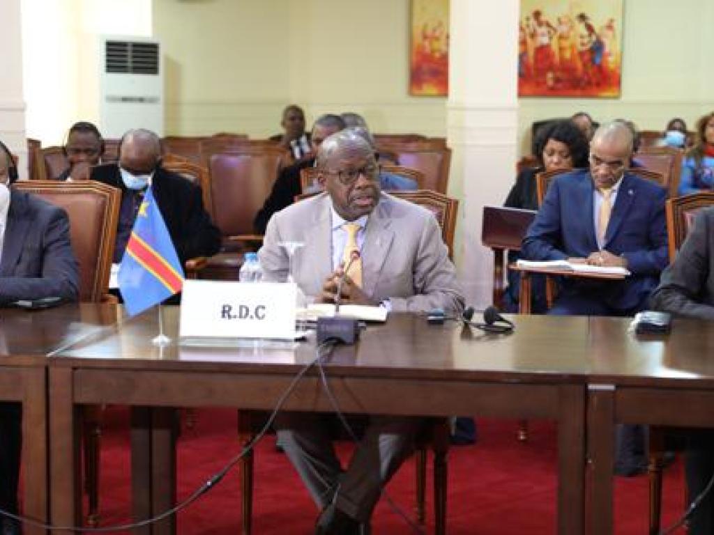 Christophe Lutundula, ministre congolais des Affaires étrangères participe le 21/07/2022 à la réunion de la Commission mixte permanente entre la RDC et le Rwanda à Luanda. ministète des Affaires étrangères