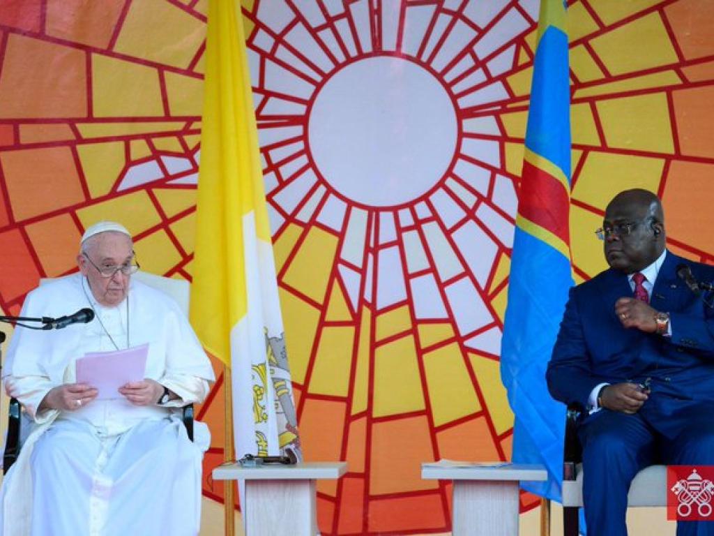 « Votre pays qui est comme un continent dans le grand continent africain, on a comme l’impression que la terre entière respire.», Pape François.
