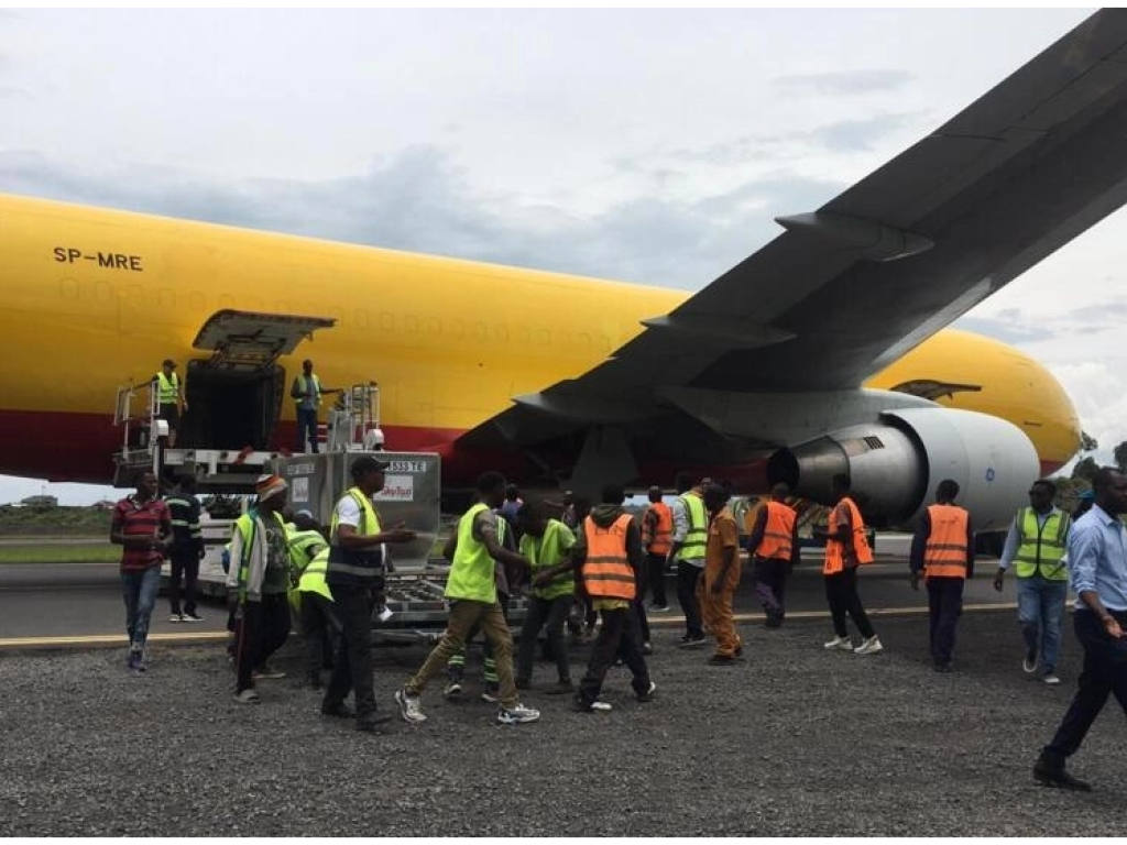 L'avion chargé d'aide humanitaire est arrivé à Goma le vendredi 17 mars 2023, au matin. © Paulina Zidi / RFI
