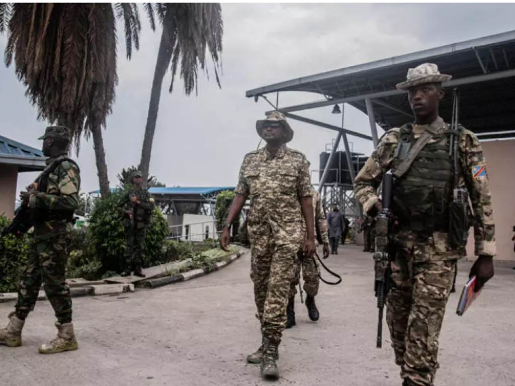 Des membres du groupe armé M23 à Goma, le 1ᵉʳ mars 2025. © JOSPIN MWISHA / AFP